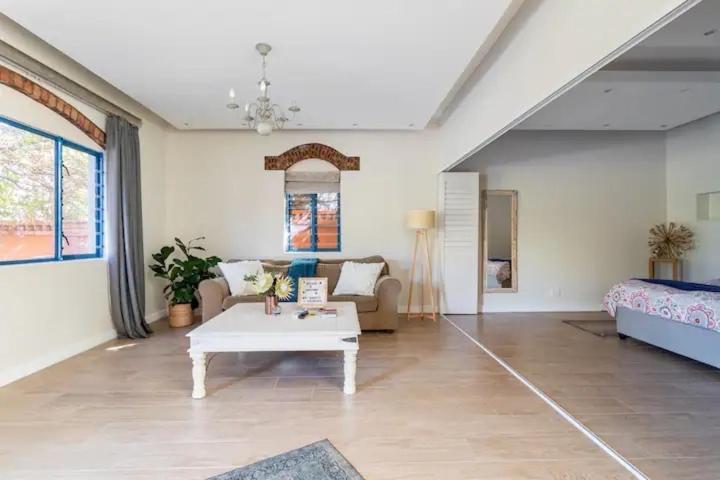 Sunset Beach Holiday Accommodation Кейптаун Екстериор снимка